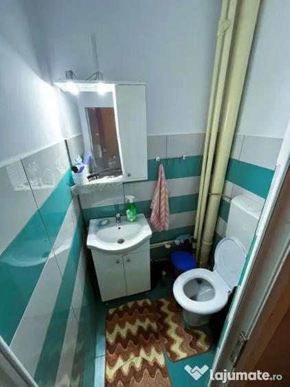 Apartament cu 3 camere decomandat în E3