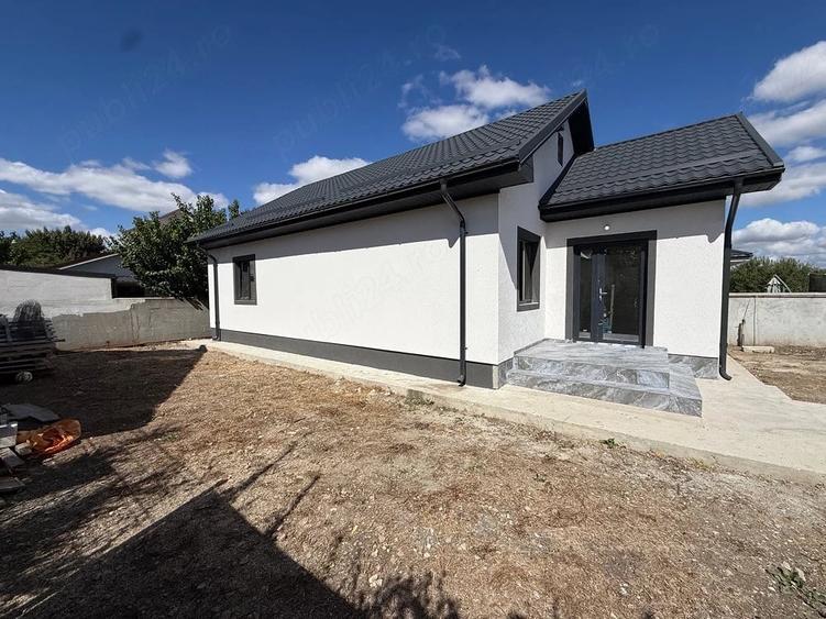 Casă cu Teren 340 Mp în Valu lui Traian