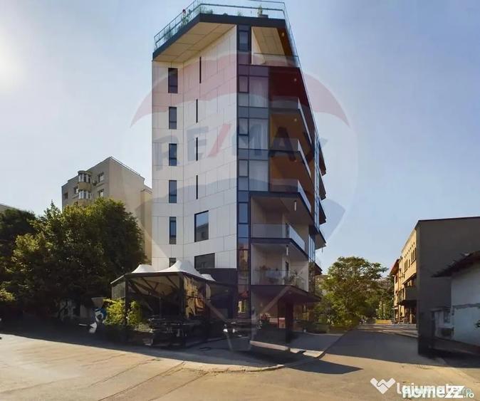 Spațiu comercial, de 1,307 mp, în Decebal