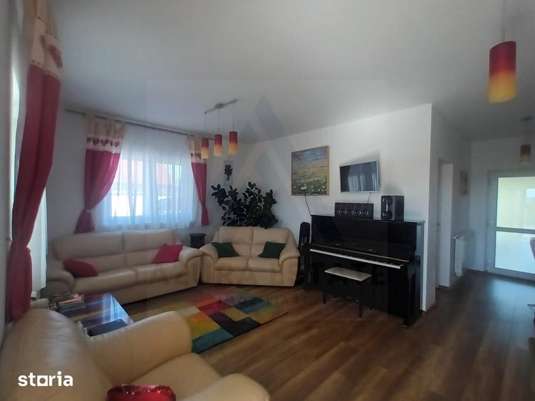 Casă cu 5 camere cu Teren 460 Mp în Șelimbăr