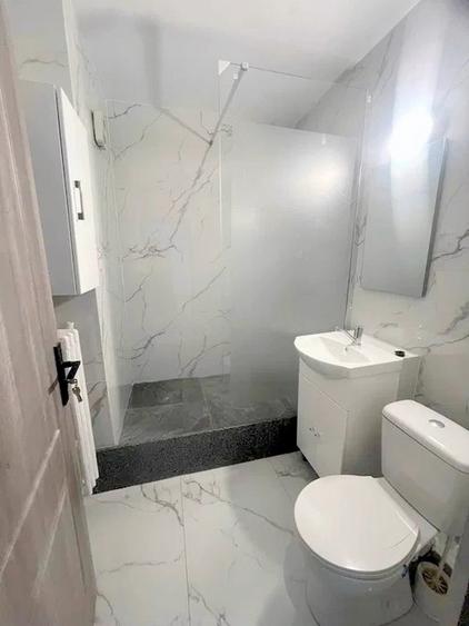 Apartament cu 3 camere semidecomandat în Mărăști