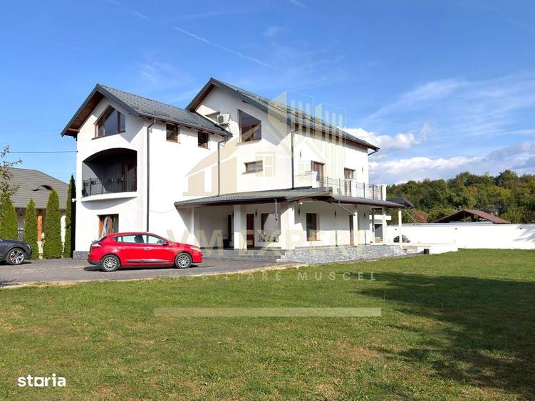 Casă cu 4 camere cu Teren 1600 Mp în Central