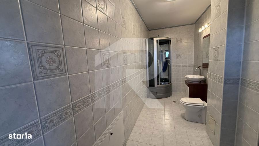 Casă cu 7 camere cu Piscina în Ferentari