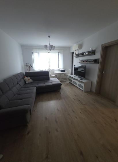 Proprietar vand apartament - 1