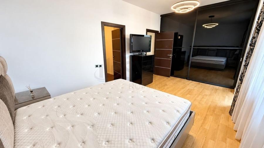Apartament cu 3 camere semidecomandat, mobilat în Herăstrău