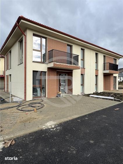 Casă cu 5 camere cu Teren 375 Mp în Chinteni