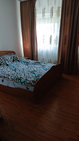 Apartament cu 3 camere decomandat în Bragadiru