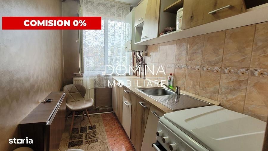 Apartament cu 3 camere semidecomandat în Plopilor