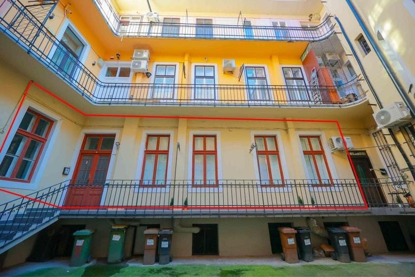 Apartament cu 4 camere semidecomandat în Ultracentral