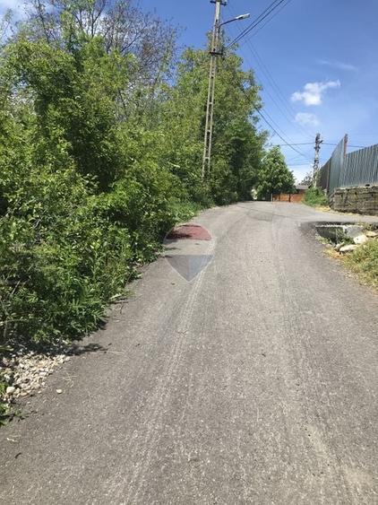 Teren Construcții intravilan de 2511 mp, în Nord