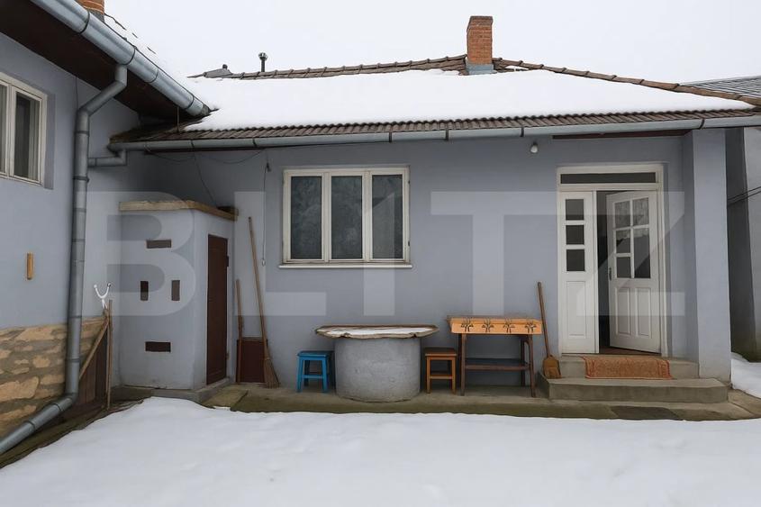 Casă individuală cu 4 camere cu Garaj în Mănăstireni