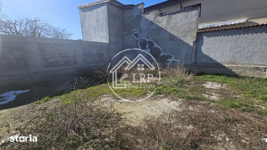 Teren de 220 mp, în Central