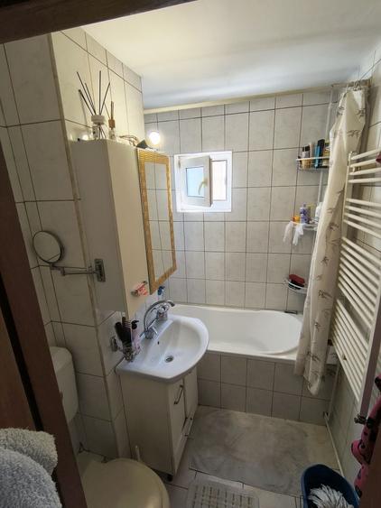 Apartament cu 2 camere semidecomandat în Ferentari