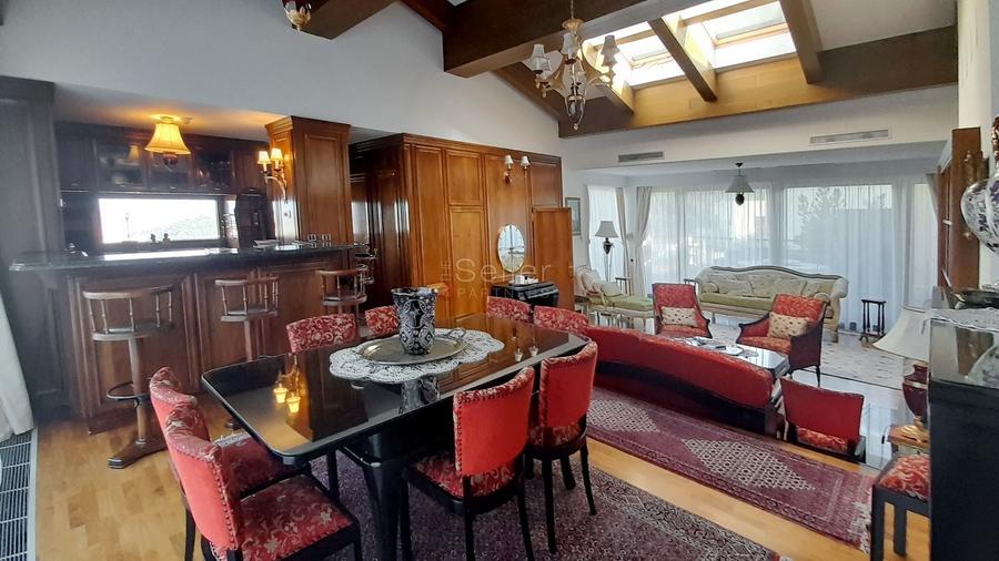 Apartament cu 4 camere decomandat, mobilat în Drumul Poienii