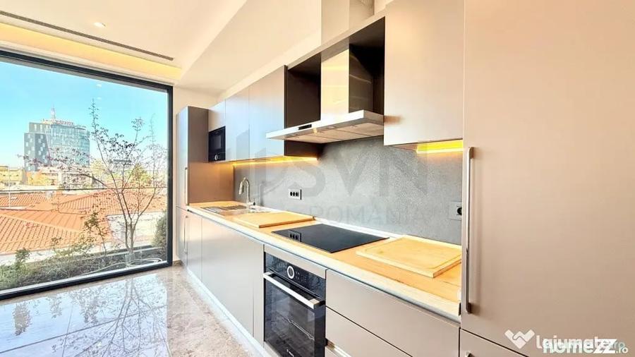 Apartament cu 4 camere decomandat în Central