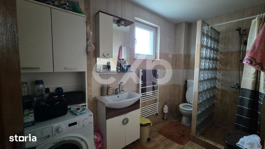 Casă cu 4 camere cu Teren 553 Mp în Moșoaia