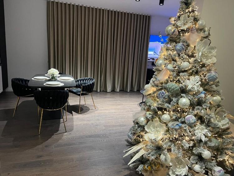 Casă individuală cu 4 camere cu Teren 350 Mp în 8 Martie