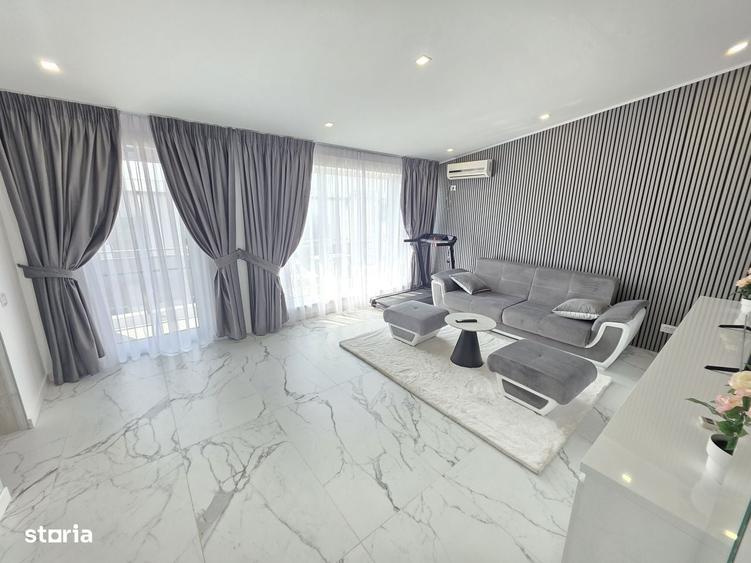 Casă cu 4 camere cu Teren 1200 Mp în Central