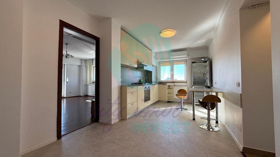 Apartament cu 3 camere decomandat, mobilat în Armeneasca