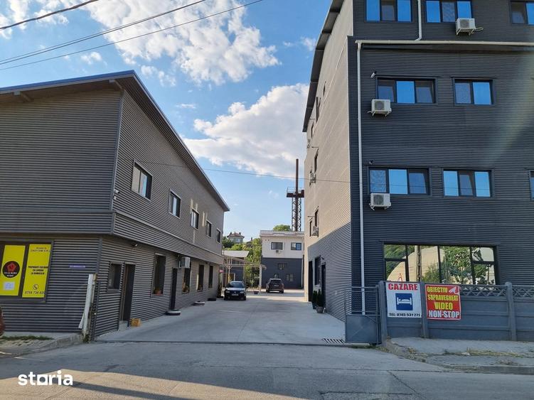Spațiu comercial, de 2,416 mp, în Central