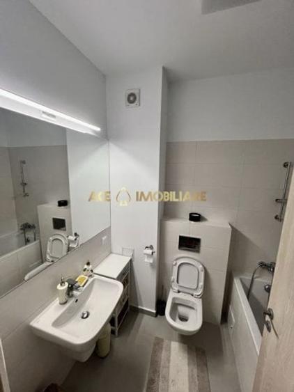 Apartament cu 3 camere decomandat, mobilat în Drumul Taberei