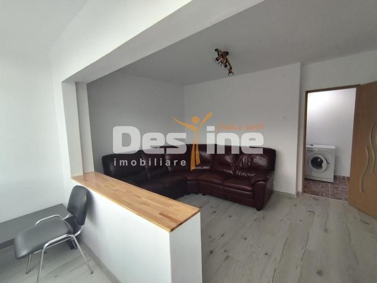 Apartament cu 2 camere decomandat, mobilat în Poiana Câmpina