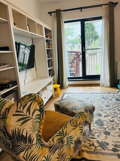 Apartament cu 3 camere decomandat, mobilat în Grivița