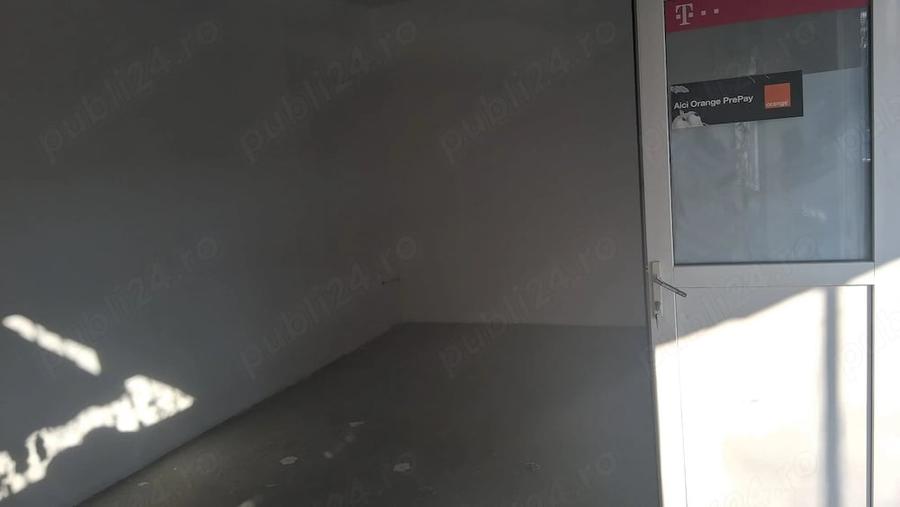 Spațiu comercial, de 25 mp, în Central