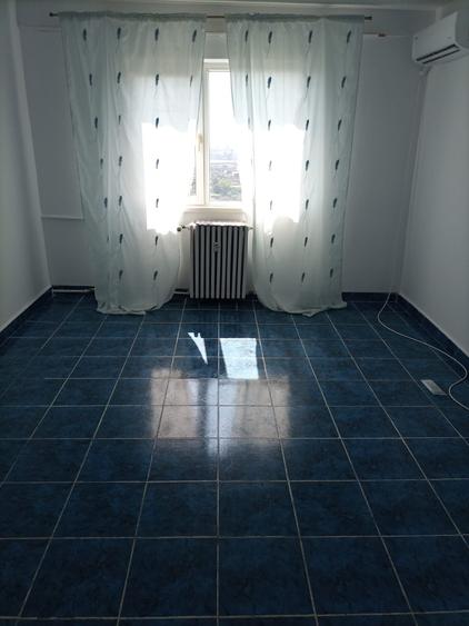 Garsonieră semidecomandată în Palazu Mare