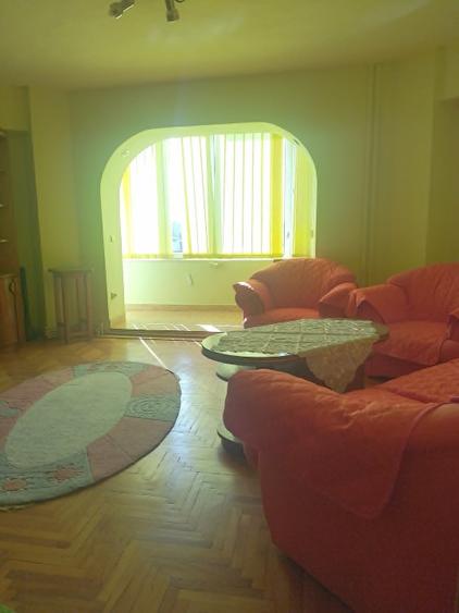 Apartament 3 camere decomandat Trocadero - 4