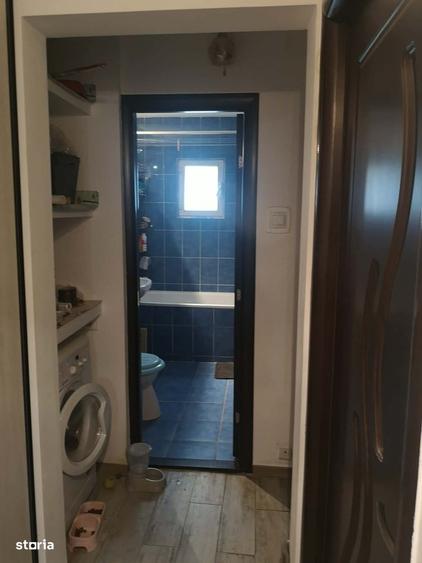 De vanzare apartament cu 3 camere - 2
