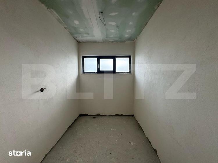 Casă cu 4 camere cu Teren 400 Mp în Cetate