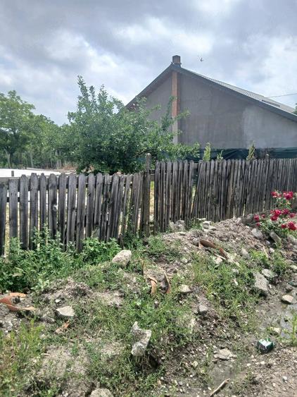 Teren de 500 mp, în Clondiru