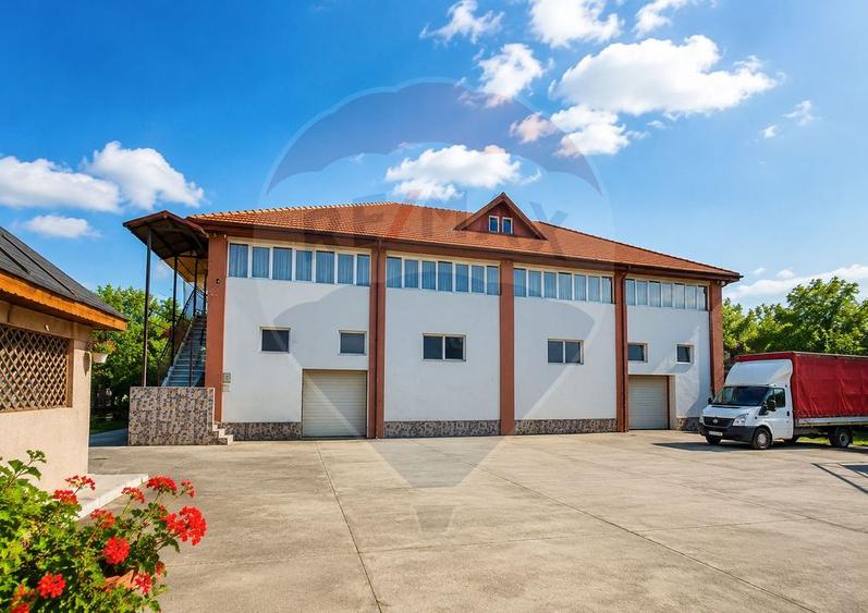 Spațiu industrial, de 648 mp, în Periferie