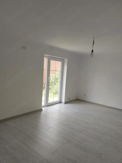 Casă cu Teren 850 Mp în Bujoreni
