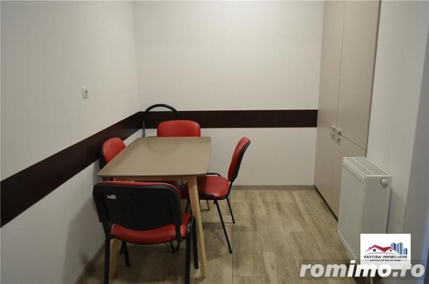 Apartament cu 3 camere decomandat în Tudor