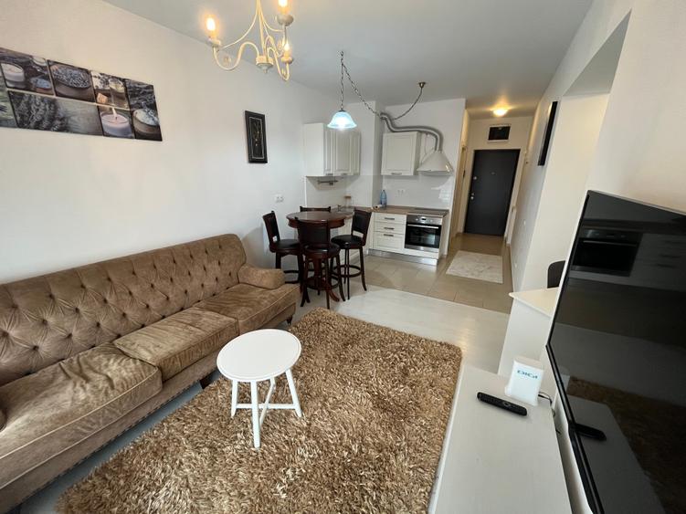 Apartament cu 3 camere decomandat în Mihai Bravu