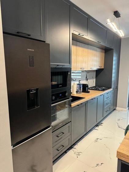 Apartament cu 3 camere decomandat, mobilat în Drumul Taberei