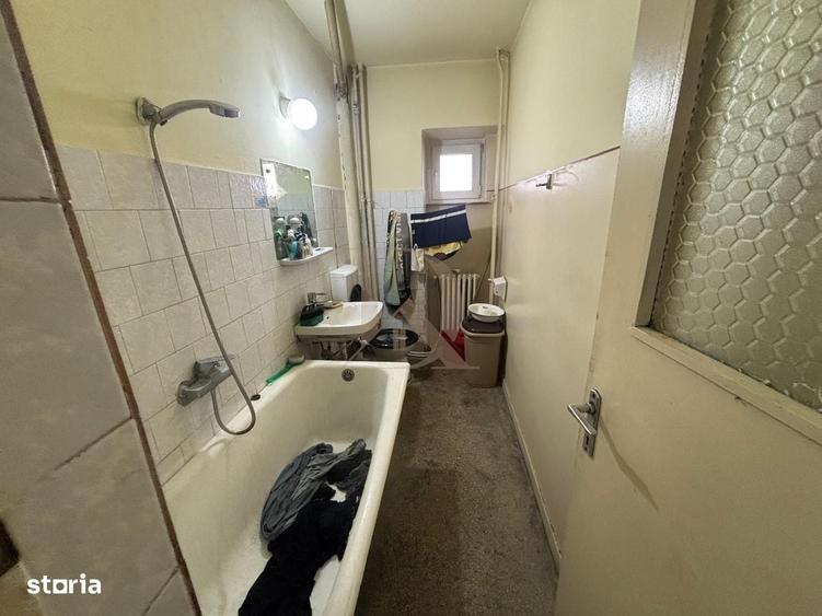 Apartament cu 3 camere decomandat, mobilat în Independenței