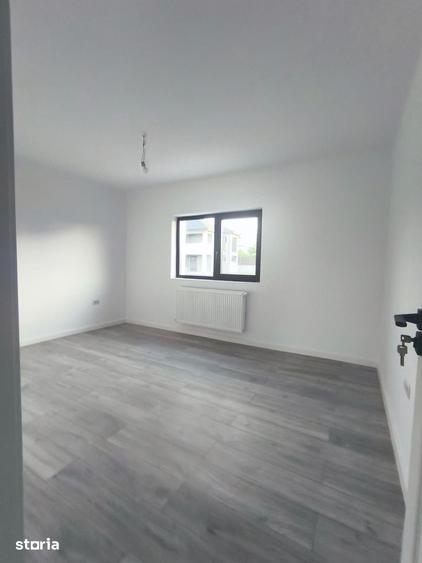 Casă cu 5 camere cu Teren 480 Mp în Valea Lupului