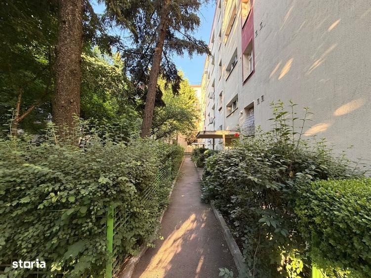 Apartament cu 3 camere, mobilat în Brâncoveanu
