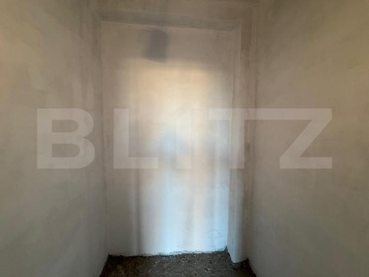 Casă individuală cu 5 camere cu Canalizare în Sud-Est
