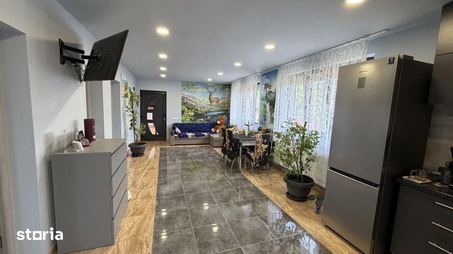 Casă cu 3 camere cu Teren 699 Mp în Săcălășeni