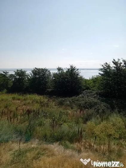 Apartament cu 2 camere semidecomandat în Costi