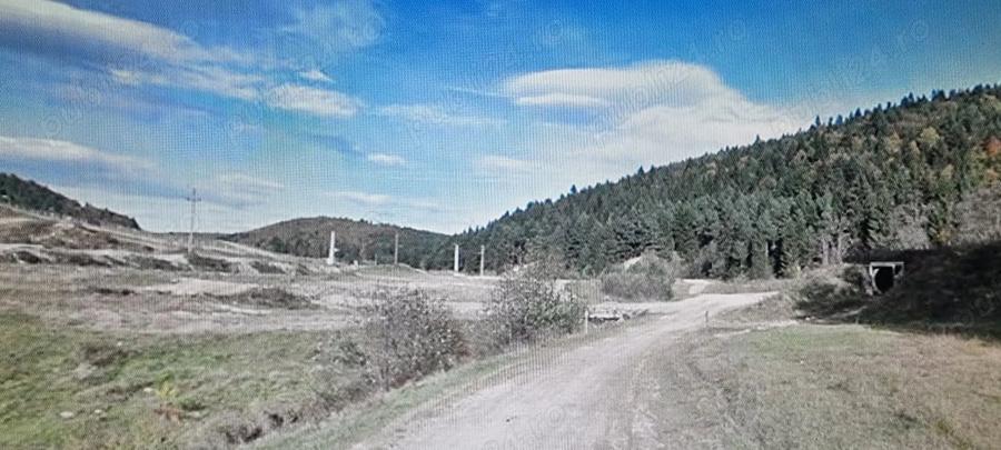 Teren de 10000 mp, în Central
