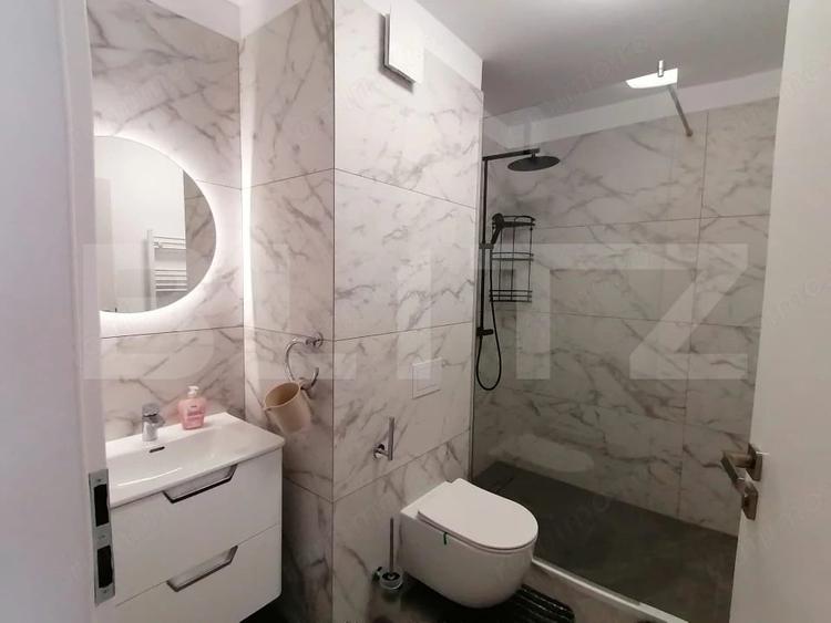 Apartament cu 4 camere semidecomandat în Iris
