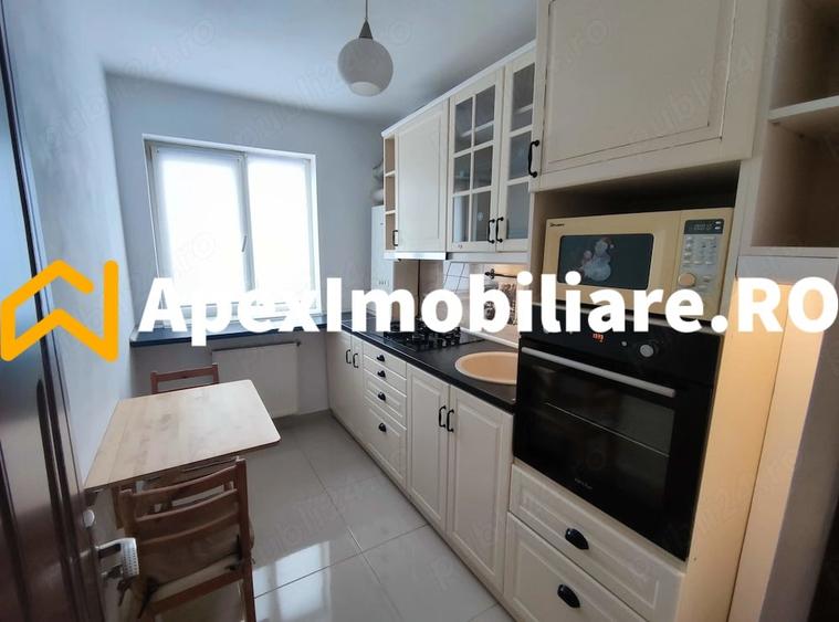 Garsonieră decomandată, mobilată în Apărătorii Patriei