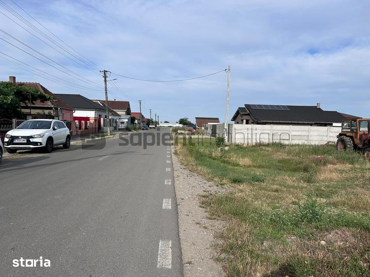 Teren de 1009 mp, în Fughiu