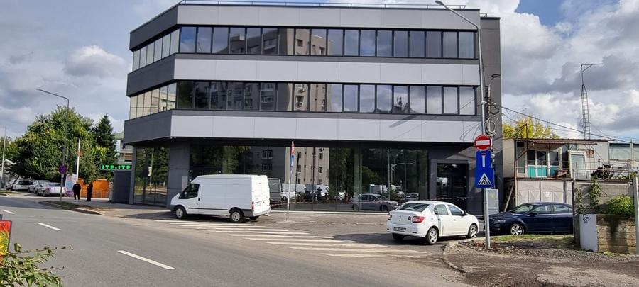 Spațiu comercial, de 550 mp, în Prelungirea Ghencea