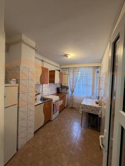 Apartament cu 2 camere decomandat, mobilat în Tomis III